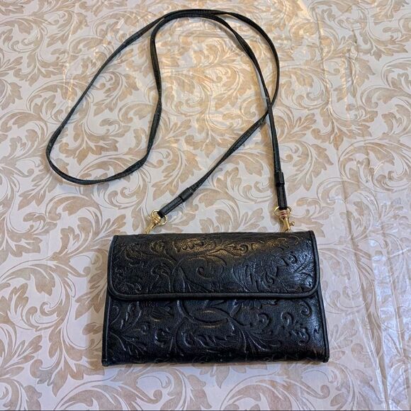 Vintage Black Embossed Leather Crossbody Wallet Removable Strap Gorgeous - Picture 1 of 5